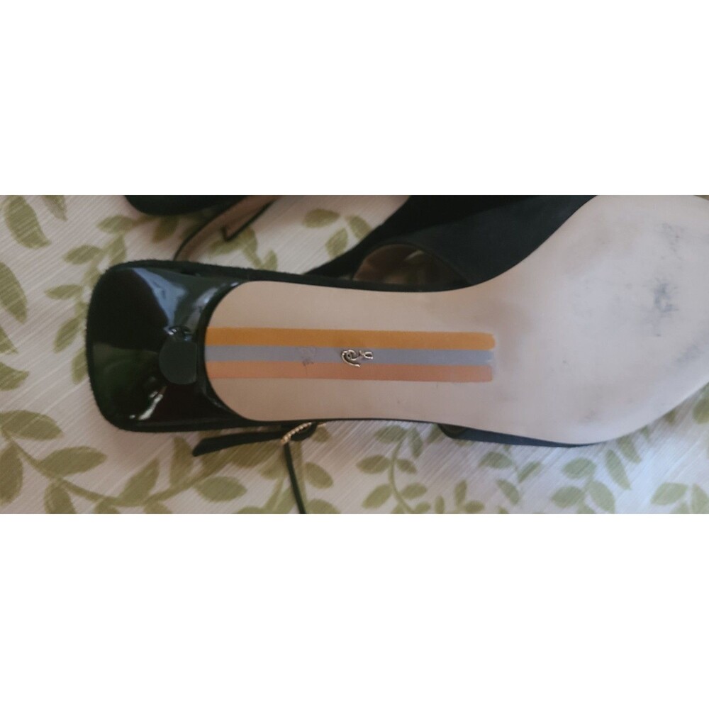 Sam Edelman Black Women's Shoes with Gold Buckle 8.5 Gently Used - Picture 6 of 8